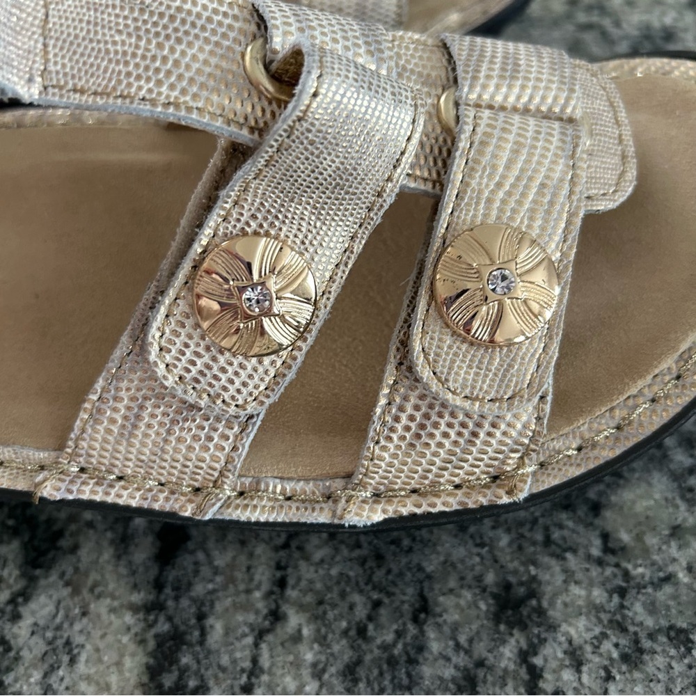 Alegria Klio Gold Sandals with Adjustable Straps and Cushioned Footbed - Picture 4 of 7